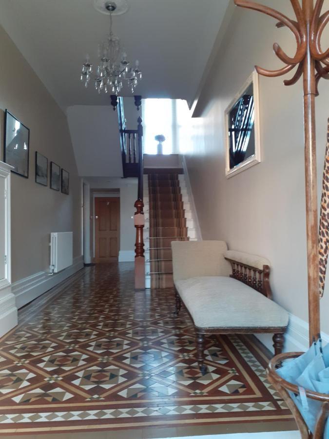 Modern 2Nd Floor 1 Bed Apartment In The Heart Of Llandudno Exterior photo